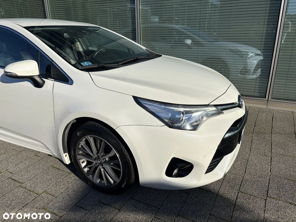 Toyota Avensis 1.8 Prestige MS - 17