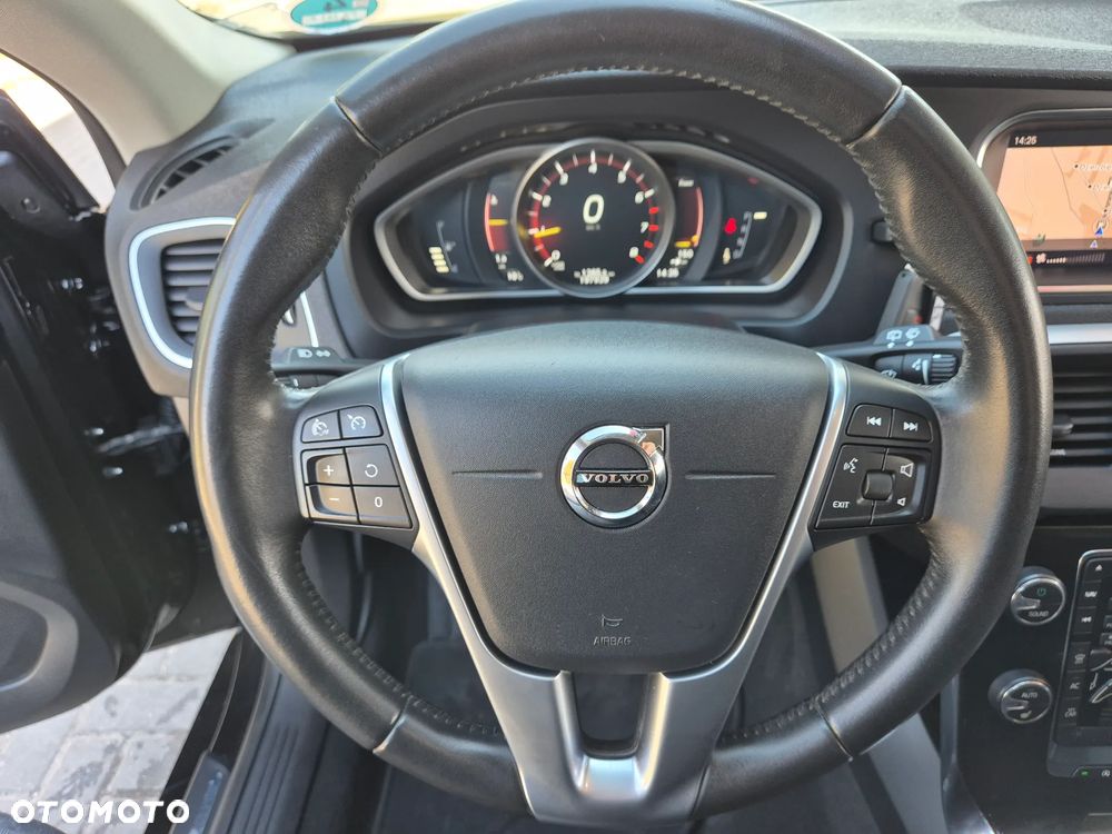Volvo V40 T3 Geartronic Momentum - 34