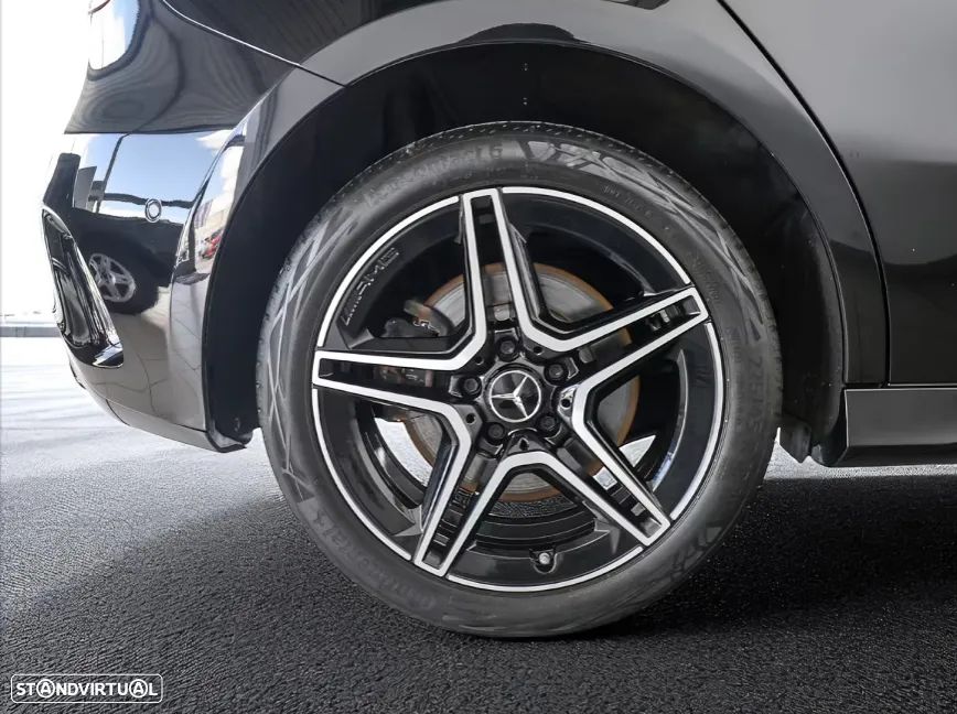 Mercedes-Benz A 250 e AMG Line - 3