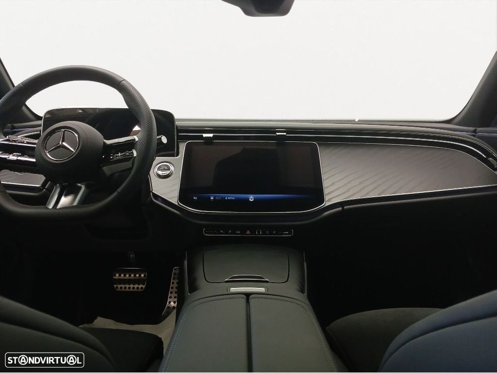 Mercedes-Benz E 300 - 11