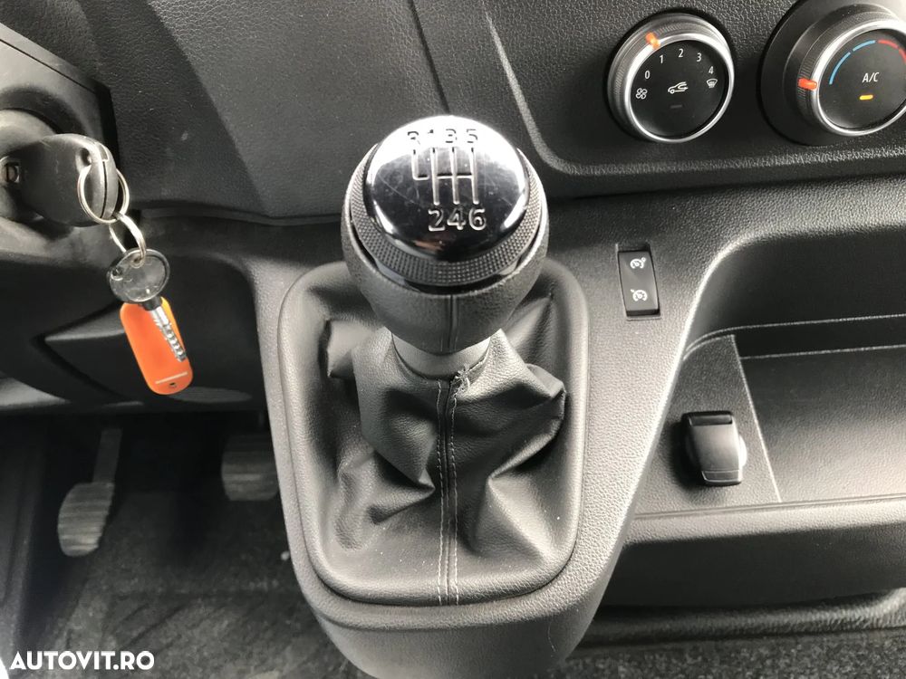 Nissan INTERSTAR / NV400 / MASTER / MOVANO - 31