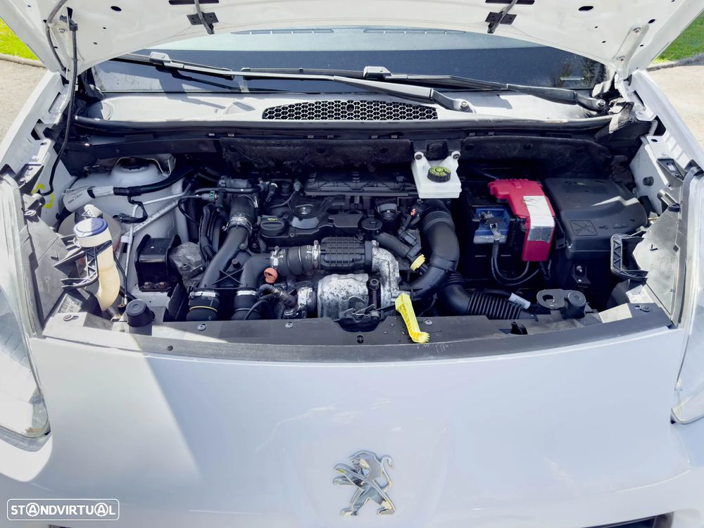 Peugeot PARTNER 1.6 HDI (C/ IVA) (MOTOR 90.000 km) - 11