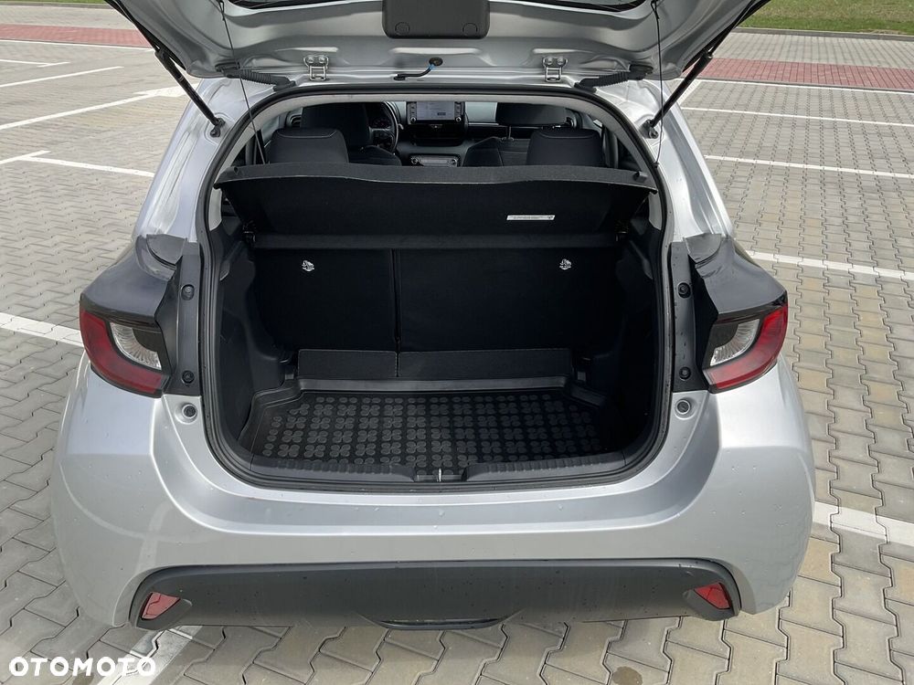 Toyota Yaris Hybrid 1.5 Comfort - 22
