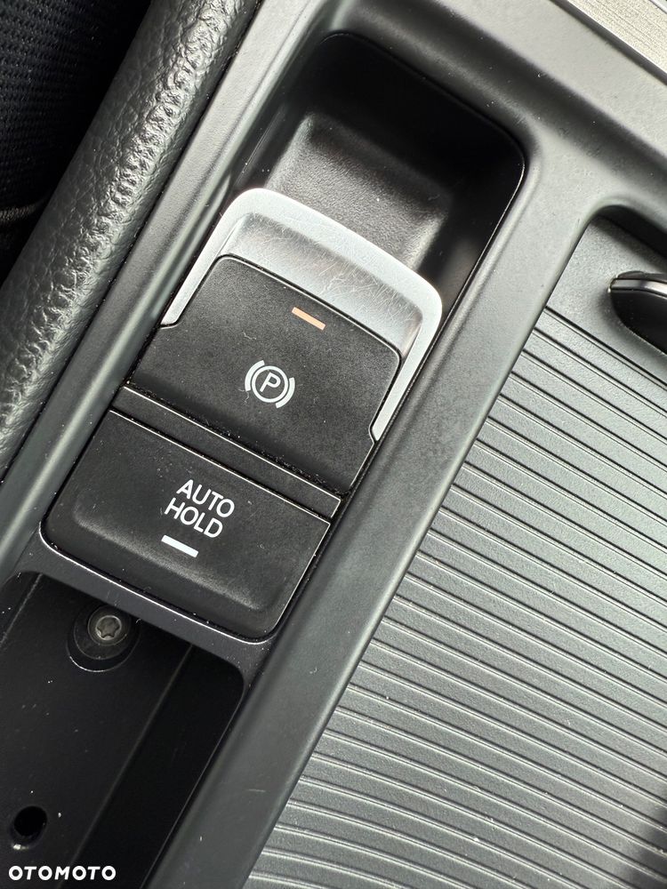 Volkswagen Golf - 26
