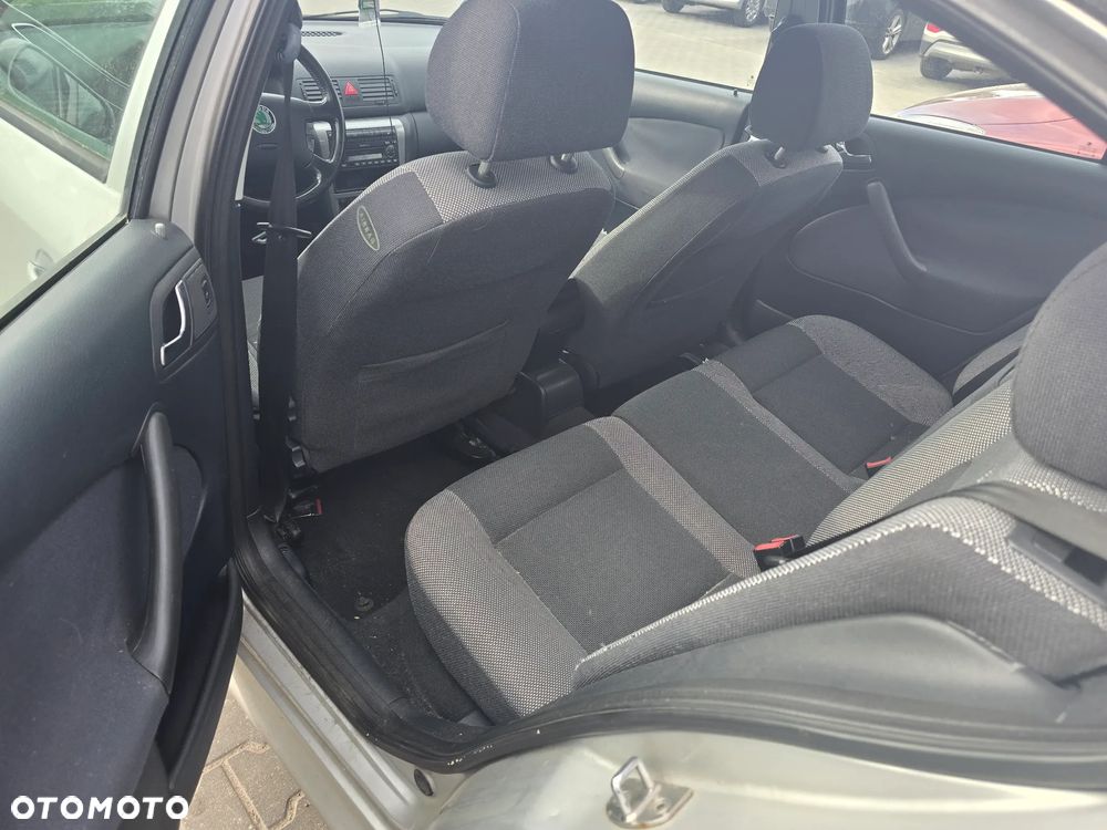 Skoda Octavia 2.0 Elegance - 10