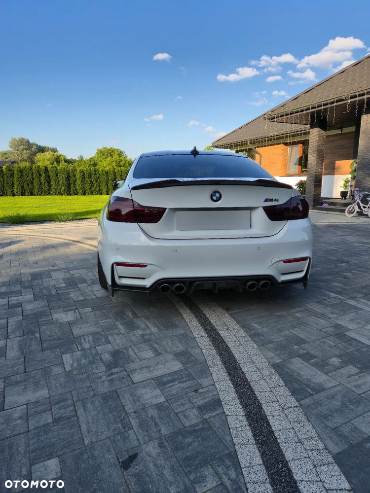 BMW M4 - 4