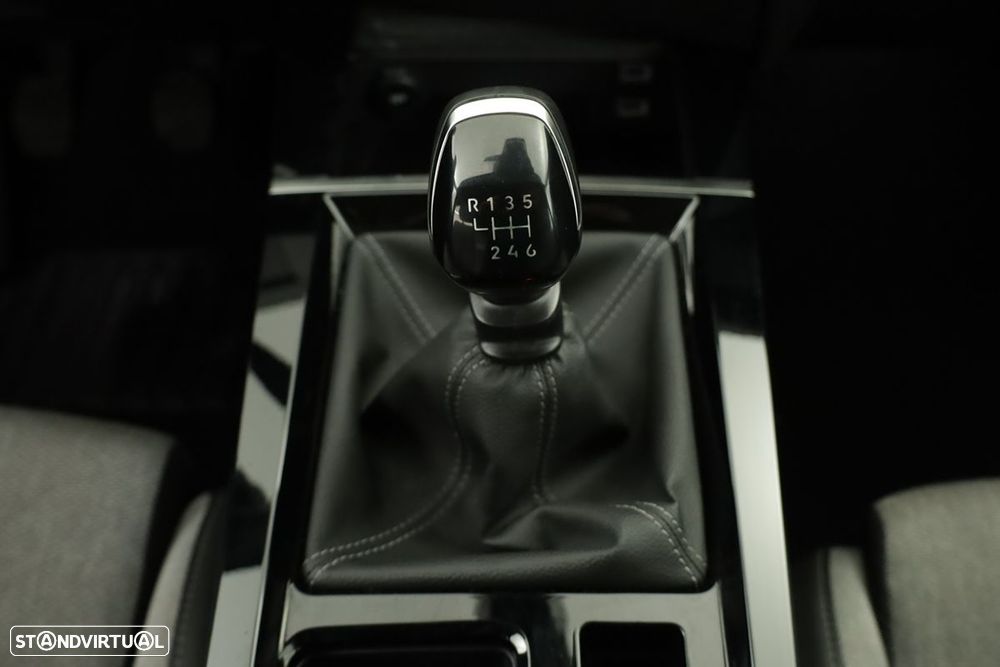 Opel Astra 1.5 D Elegance - 14