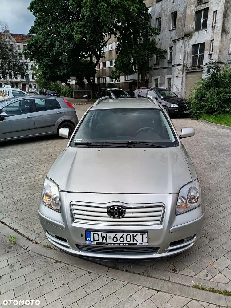 Toyota Avensis 2.0 D-4D Sol - 3