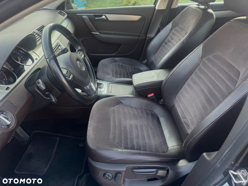 Volkswagen Passat 2.0 TDI Highline DSG - 12