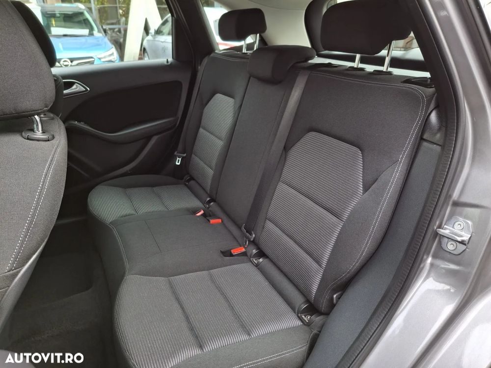 Mercedes-Benz B 180 7G-DCT Style - 17