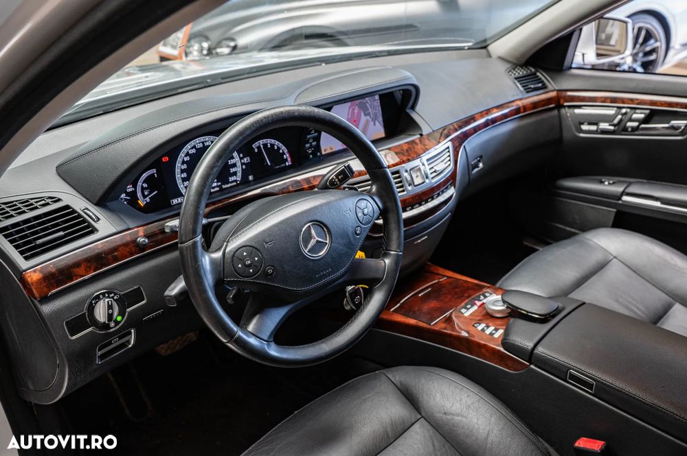 Mercedes-Benz S 350 BlueTEC DPF 7G-TRONIC - 25