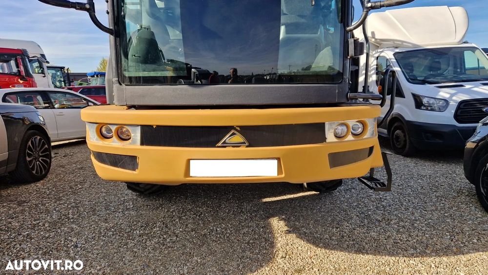 Challenger ROGATOR 635 SPRAYER - 27