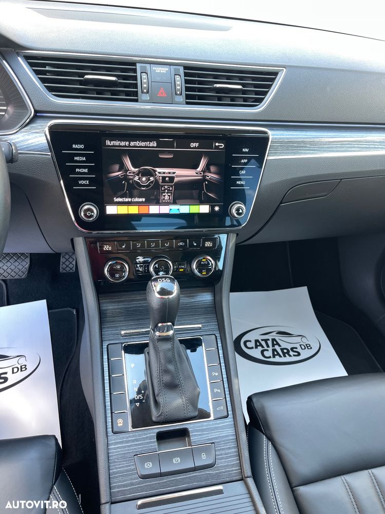 Skoda Superb 2.0 TDI DSG Premium Edition - 35