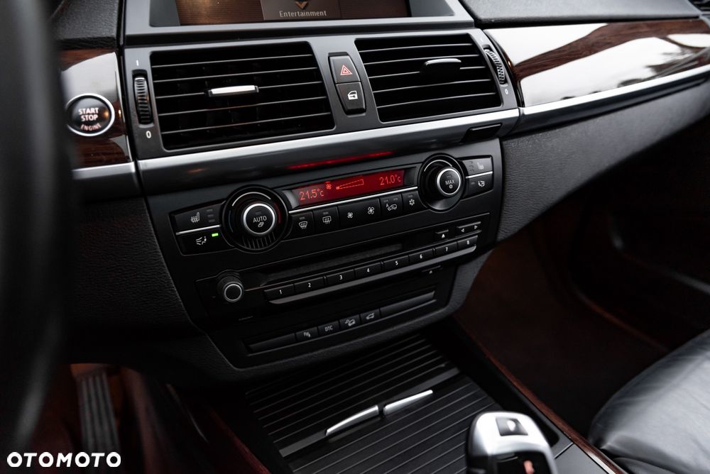 BMW X5 xDrive35d - 33
