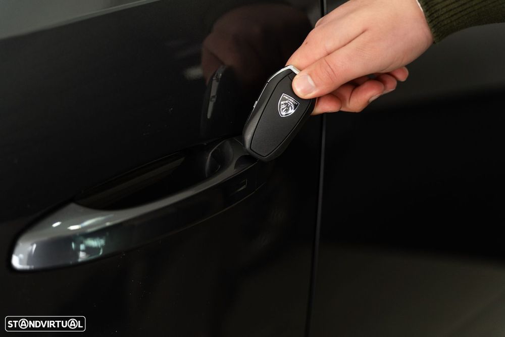 Peugeot 3008 1.2 Hybrid Allure e-DCS6 - 8