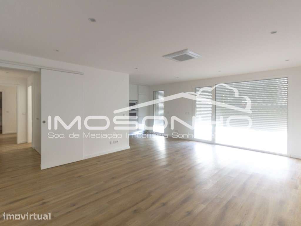 Apartamento T2, com terraço, na linda praia da Nazaré - Grande imagem: 3/20