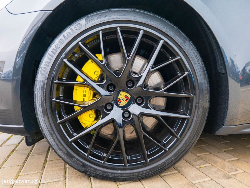 Porsche Panamera Sport Turismo 4 E-Hybrid - 34