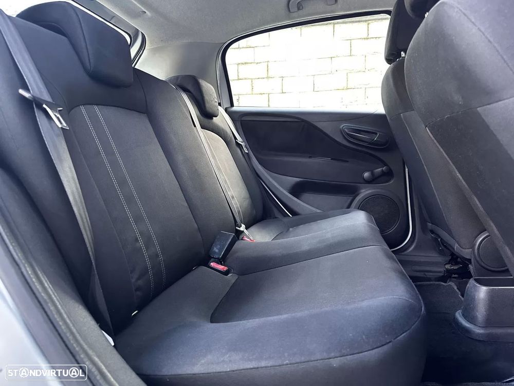 Fiat Punto 1.2 Young S&S - 10