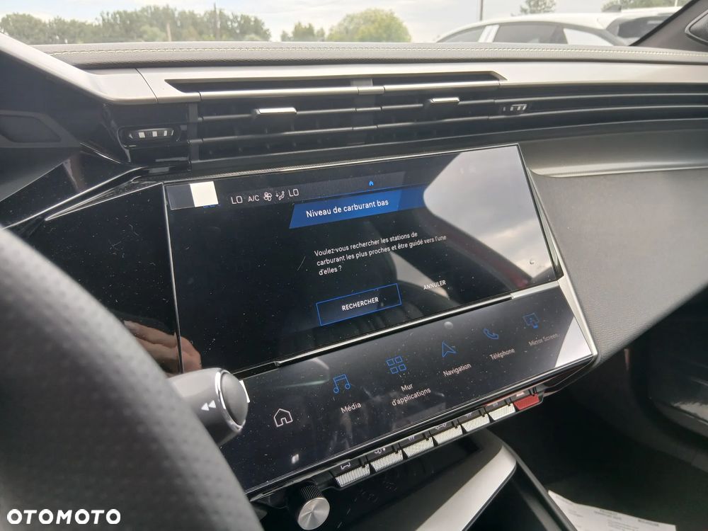 Peugeot 408 1.6 Plug-in Hybrid 240 GT Exclusive e-DCS7 - 12