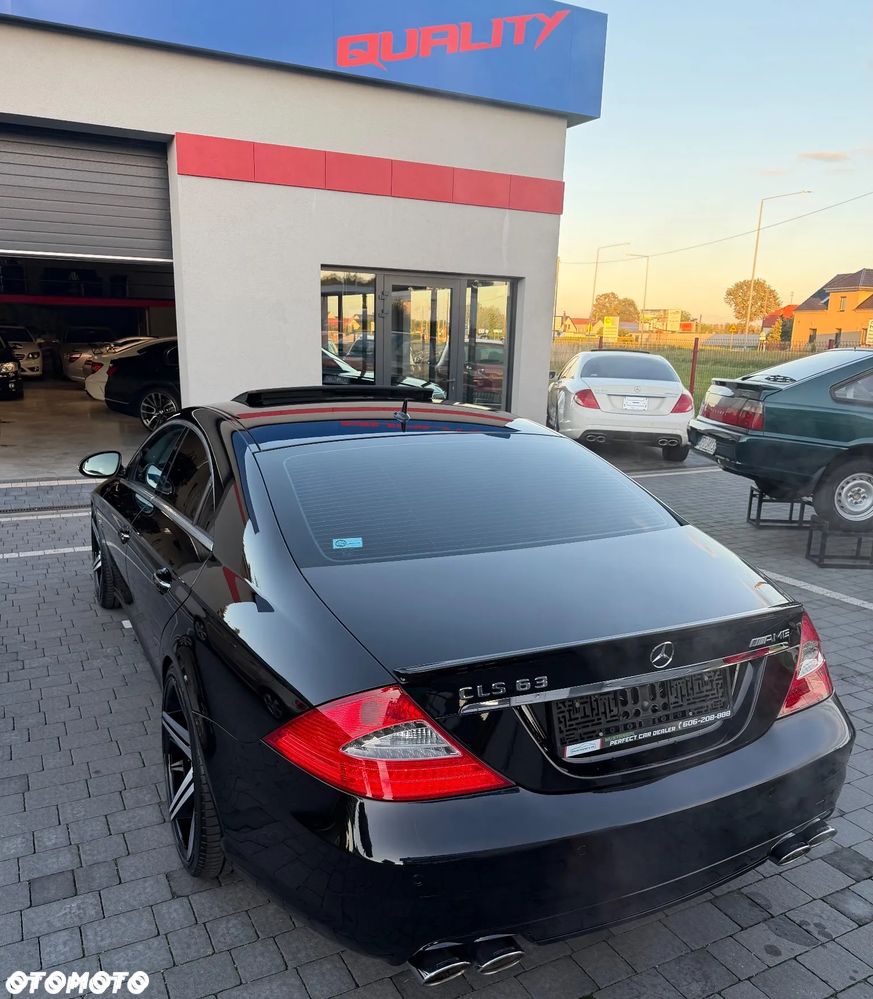 Mercedes-Benz CLS 63 AMG - 12