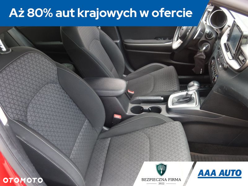 Kia Ceed - 10