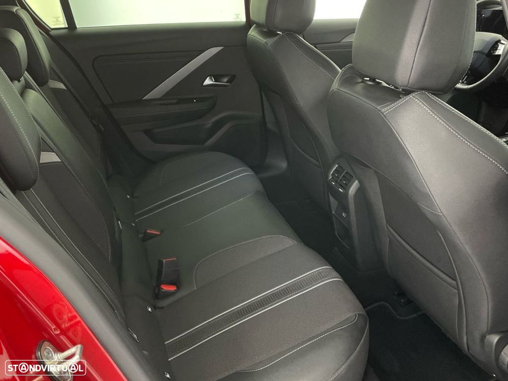 Opel Astra 1.5 D GS Line Aut. - 25