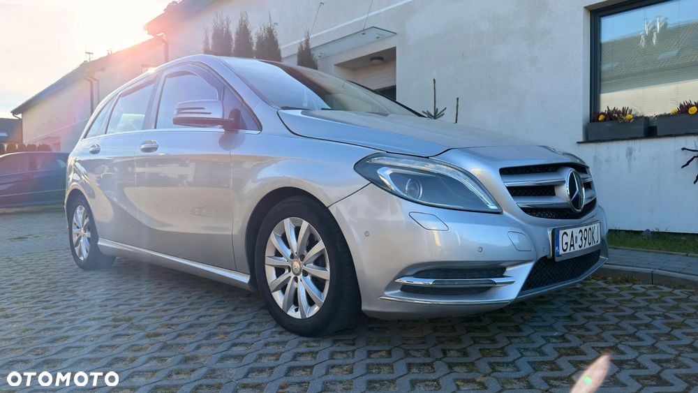 Mercedes-Benz Klasa B 180 - 2