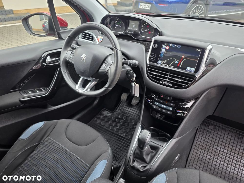 Peugeot 208 1.6 VTi Allure - 22