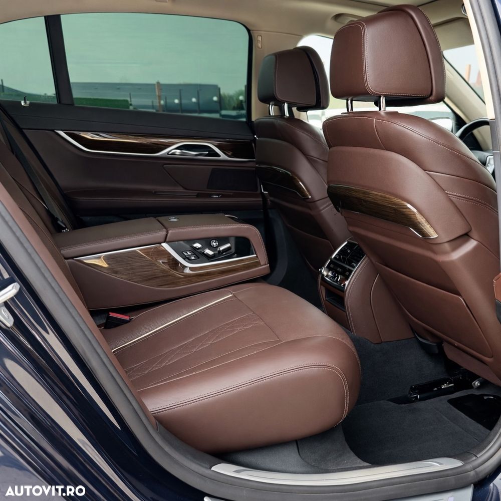 BMW Seria 7 730d xDrive - 6