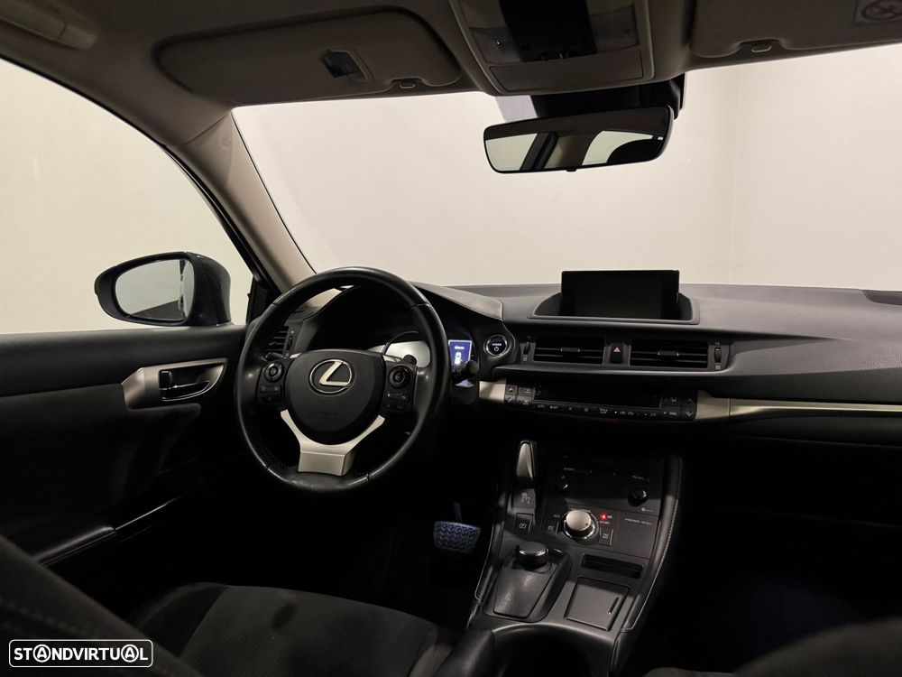 Lexus CT 200h Luxury - 31