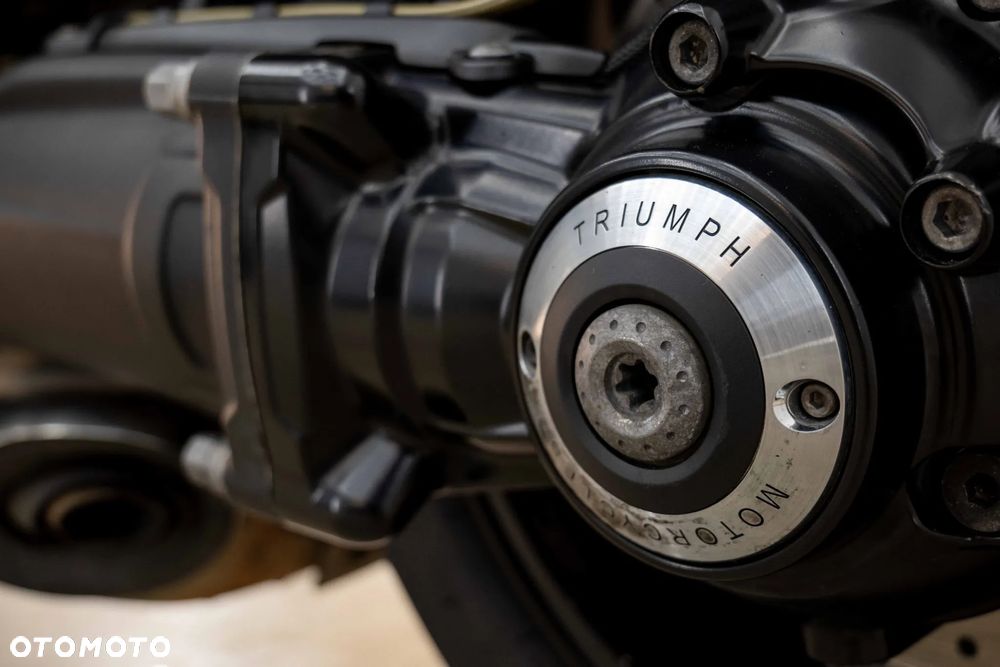 Triumph Rocket - 40