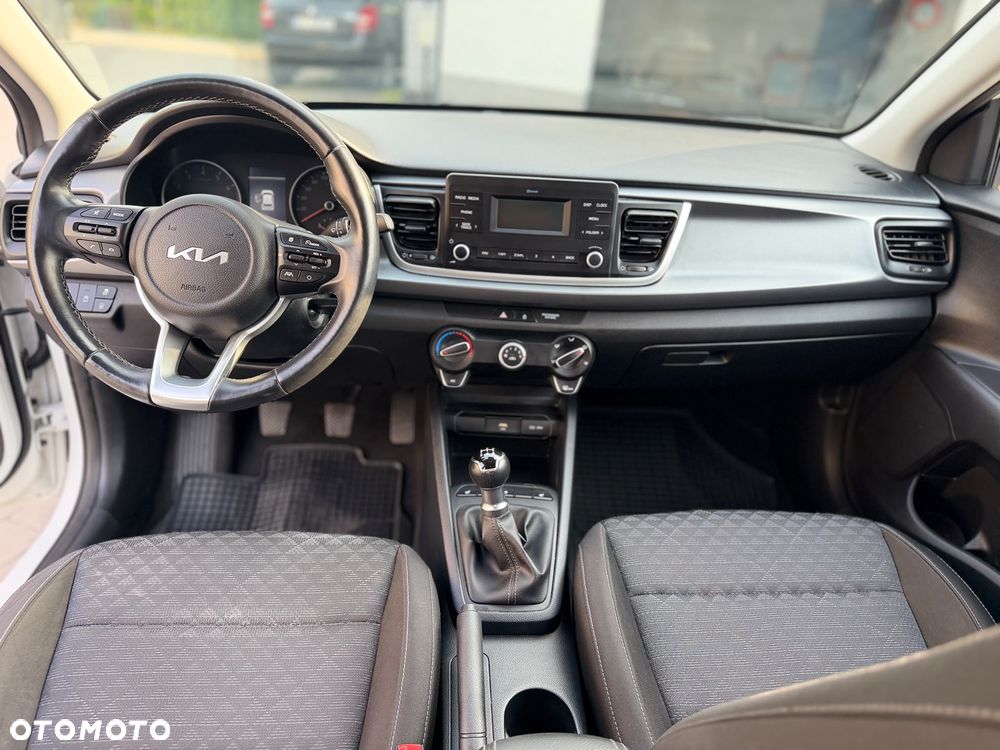Kia Rio - 15