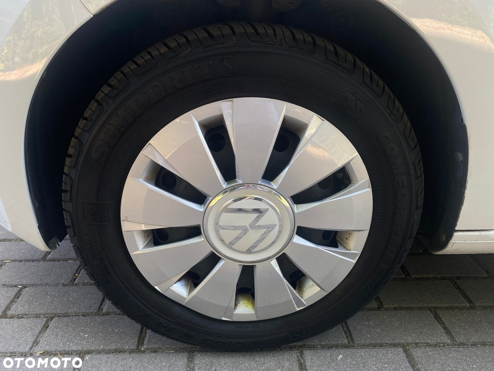 Volkswagen up! 1.0 move - 27