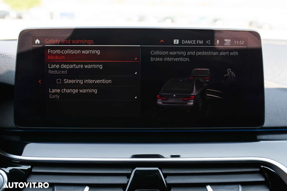 BMW Seria 5 545e xDrive AT PHEV - 35