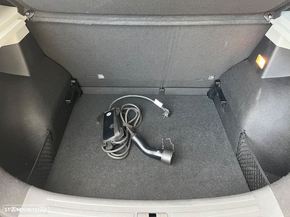 MG ZS EV 44.5 kWh Luxury - 25