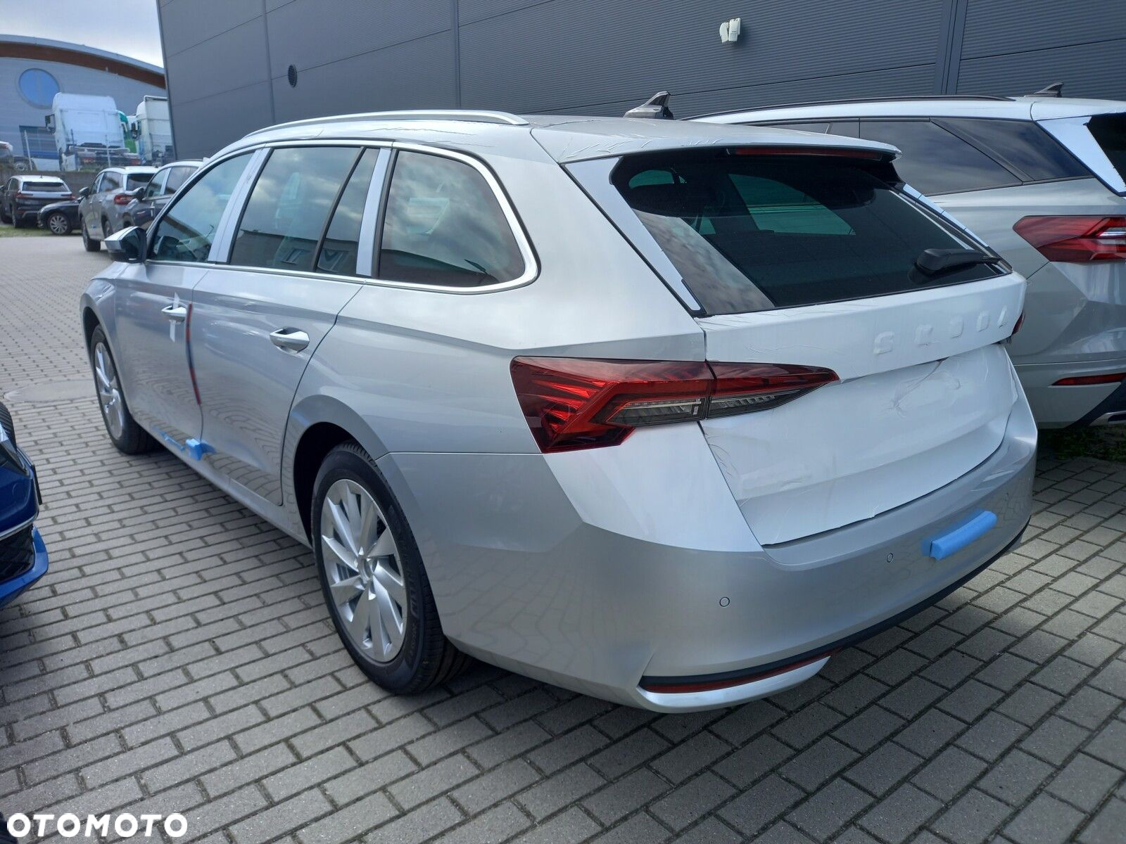 Skoda Octavia 2.0 TDI Edition 130 Selection DSG - 2