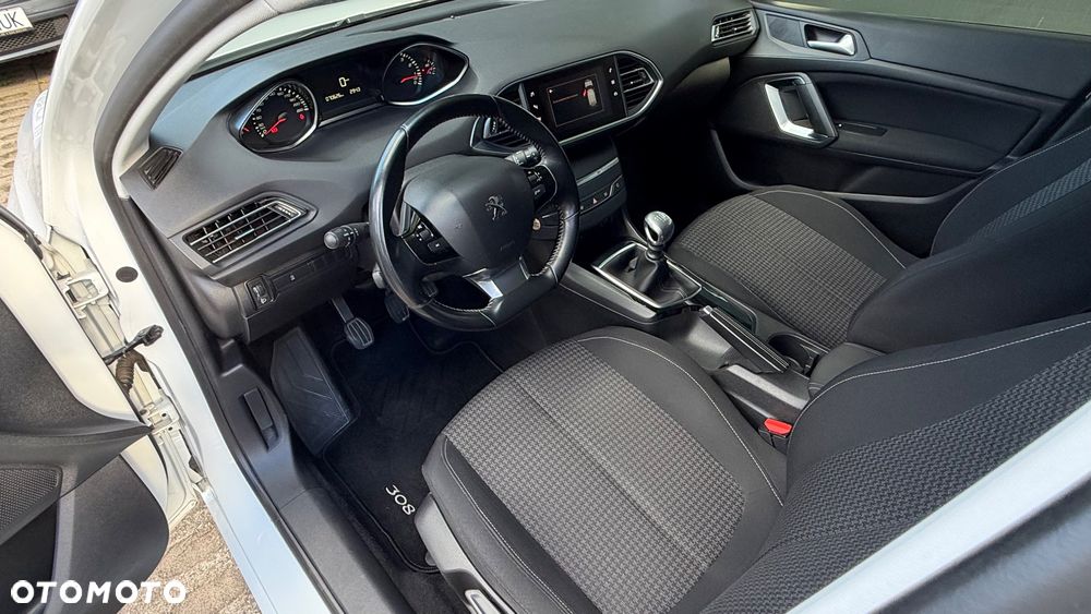 Peugeot 308 1.2 PureTech GPF Access S&S - 21