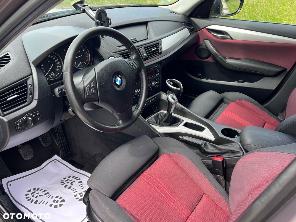 BMW X1 xDrive18d Sport Line - 19