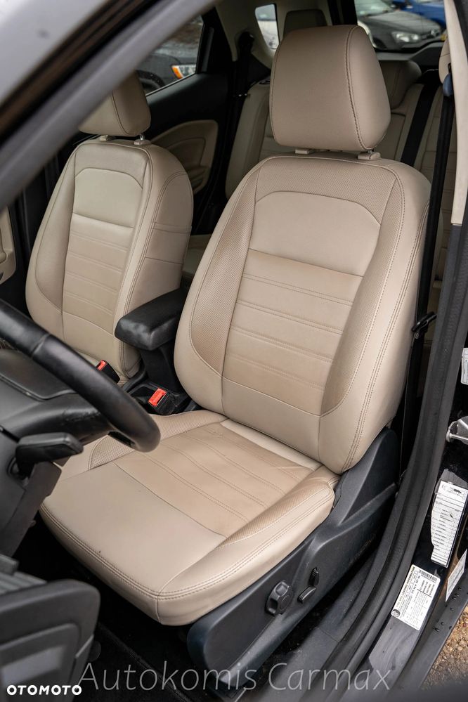 Ford EcoSport - 17