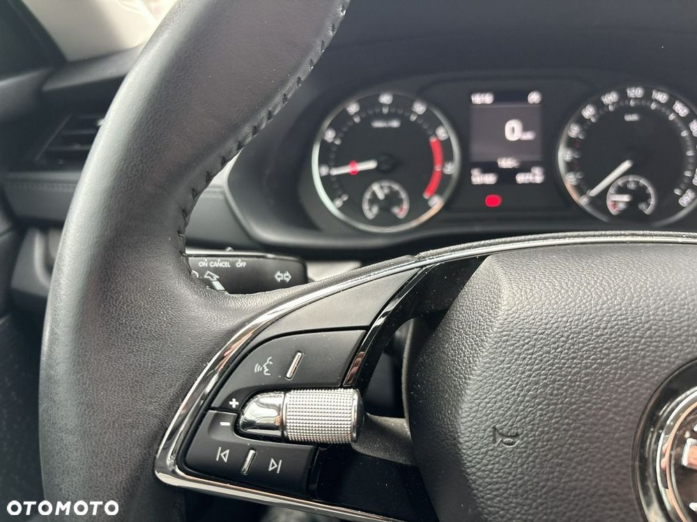 Skoda Octavia 1.5 TSI ACT Ambition - 27