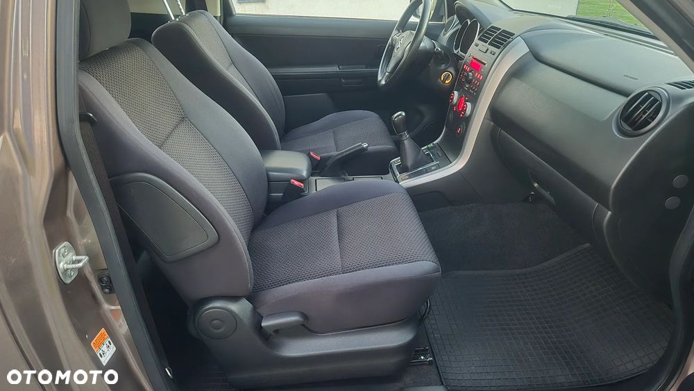 Suzuki Grand Vitara 1.6 Comfort EU5 - 14