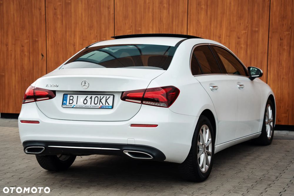 Mercedes-Benz Klasa A 220 7G-DCT Style - 16