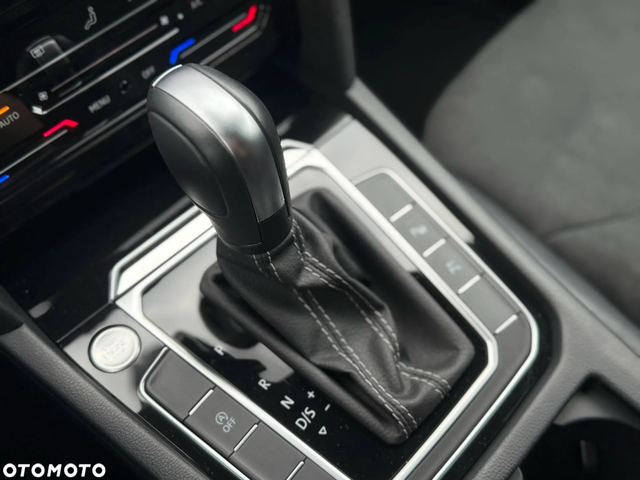 Volkswagen Arteon 2.0 TSI R-Line DSG - 19