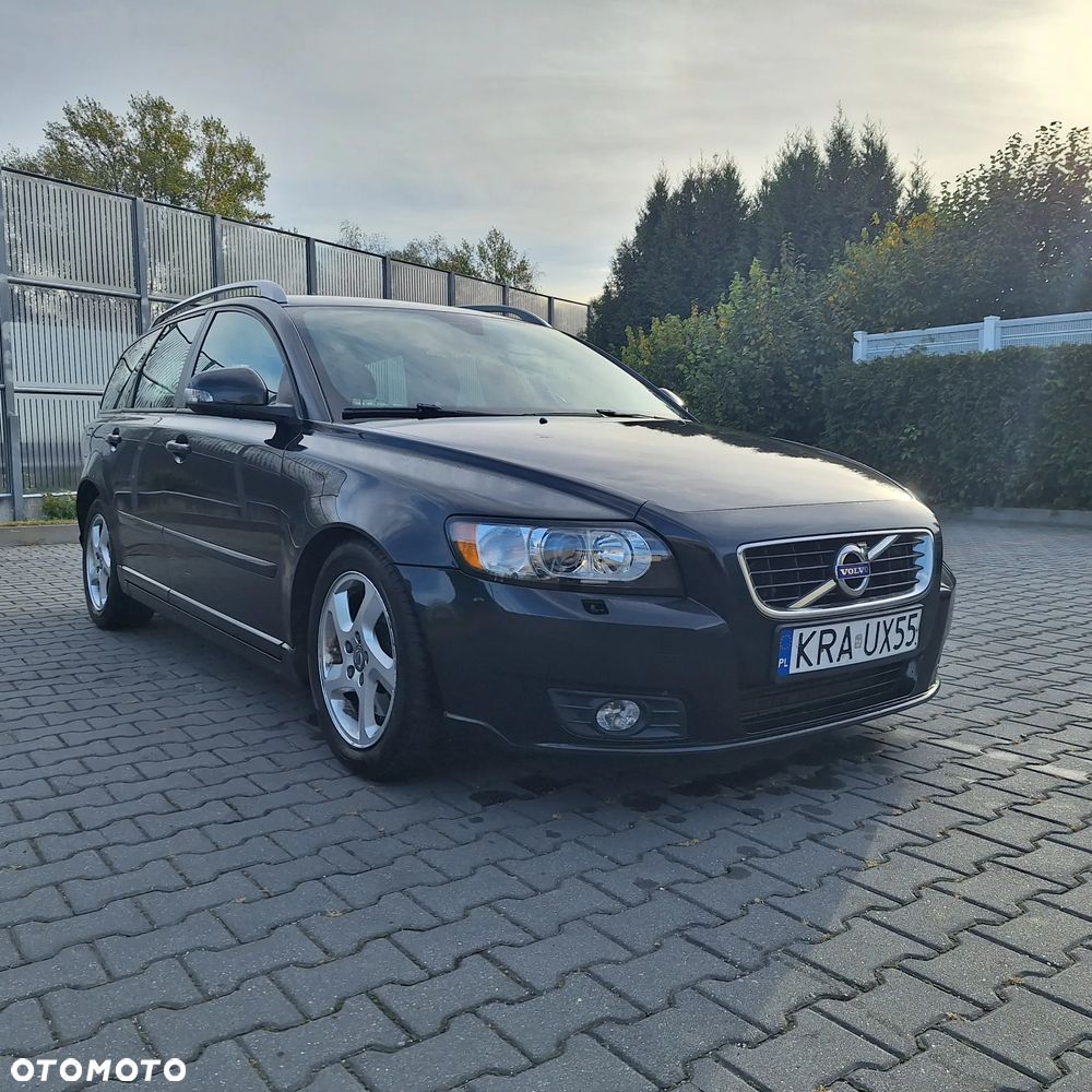 Volvo V50 - 1