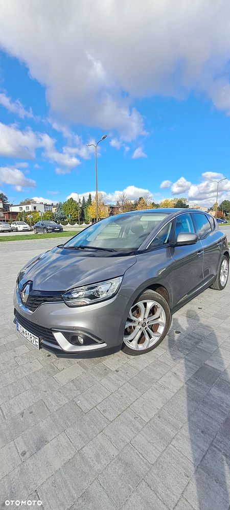 Renault Grand Scenic - 1