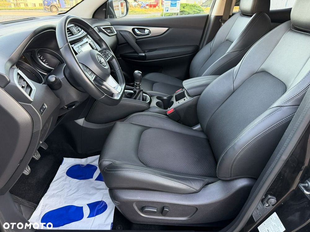 Nissan Qashqai 1.3 DIG-T Tekna - 21