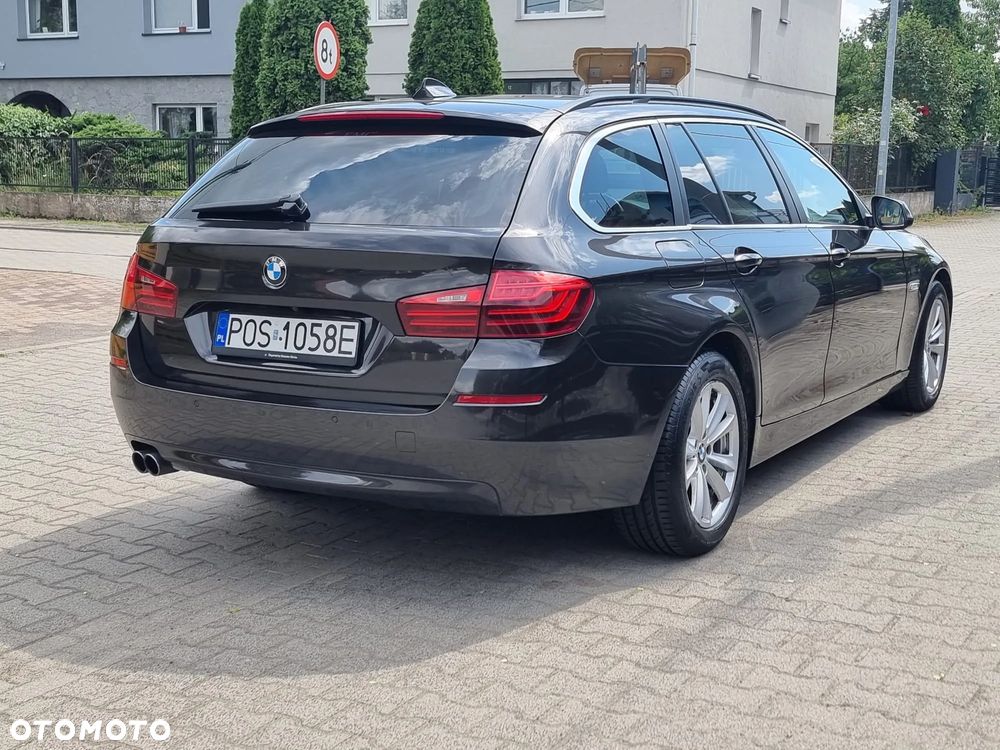 BMW Seria 5 518d - 11