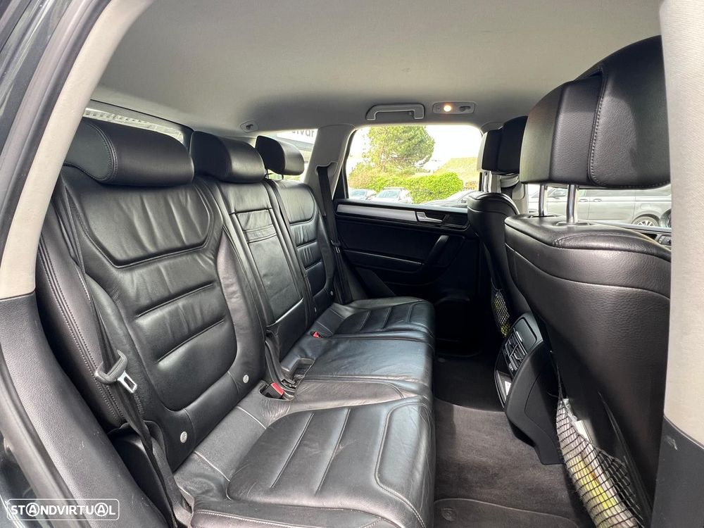 VW Touareg 3.0 TDI V6 Tiptronic - 9