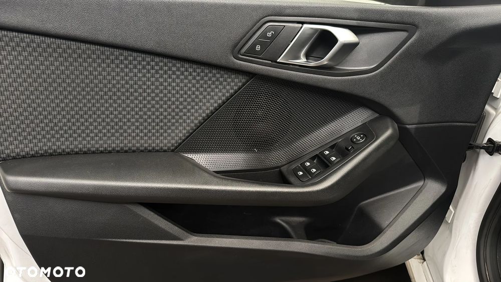 BMW Seria 1 118i Advantage - 19