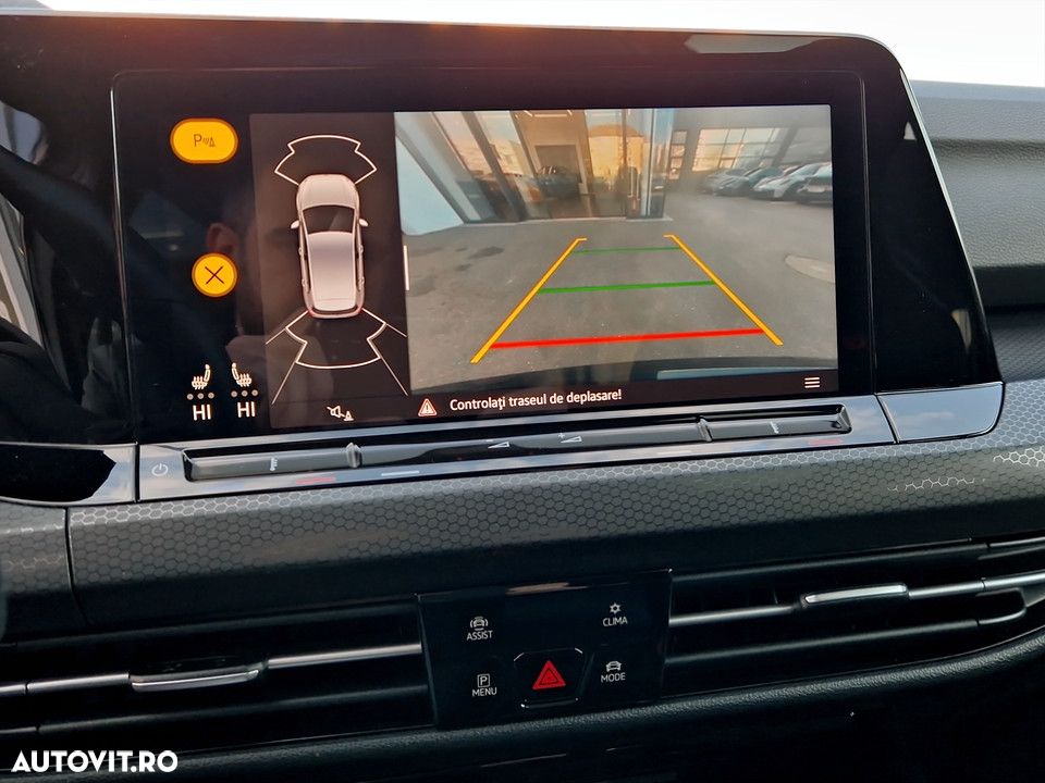 Volkswagen Golf - 22